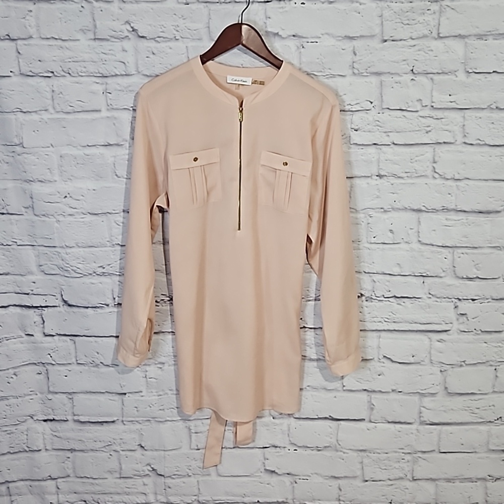 💙 Calvin Klein tie back blouse